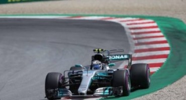 Formula 1 – GP Austria: Bottas strappa la pole a Vettel per 42 millesimi