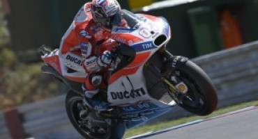 MotoGP, Dovizioso vince a Silverstone davanti a Vinales e Rossi e va in testa al mondiale