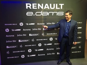 Acronie e Renault Sport Racing
