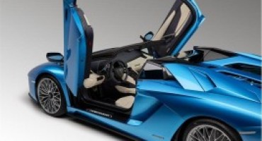 Nuova Lamborghini Aventador Roadster, tecnologia e design esaltano il piacere della guida open-air