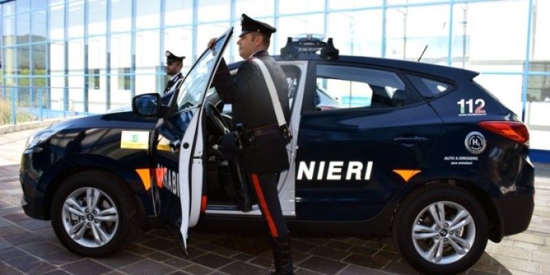 Hyundai-ix35-Fuel-Cell-Carabinieri-Bolzano-1.jpg