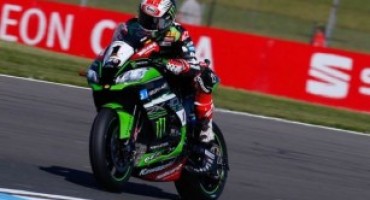 Mondiale SBK, a Magny Cours primo match point per Johnatan Rea