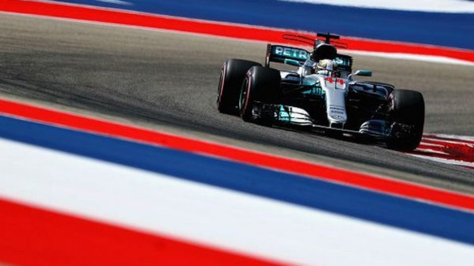 Lewis-Hamilton-GP-Stati-Uniti-2017-1.jpg