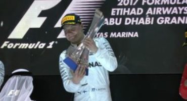 Formula 1, la stagione si chiude ad Abu Dhabi con una doppietta Mercedes, Bottas vince davanti a Hamilton e Vettel