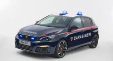 Peugeot consegna una 308 GTI all’Arma dei Carabinieri