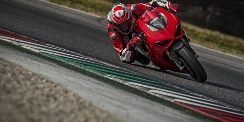 Ducati-Panigale-V4.jpg