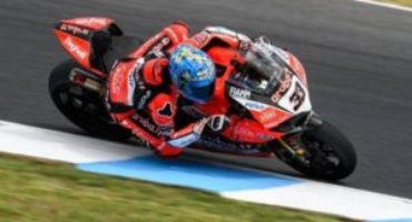 WSBK, Melandri vince Gara 1 a Phillip Island