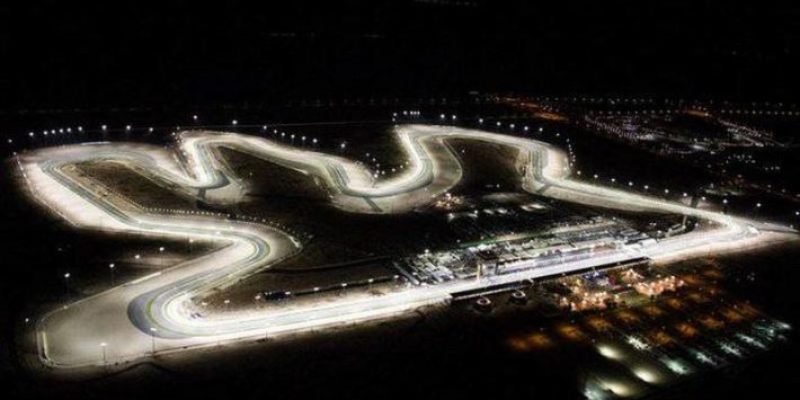 Circuito-di-Losail-Qatar...jpg