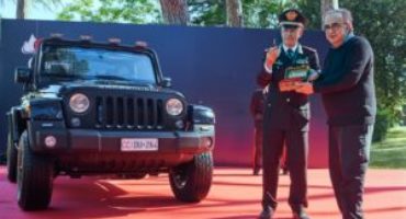 FCA consegna una Jeep Wrangler all’Arma dei Carabinieri