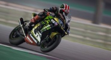 WSBK, Rea domina Gara 1 a Losail