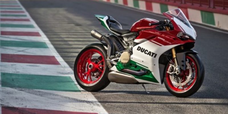 Ducati-1299-Panigale-R-Final-Edition-55-.jpg