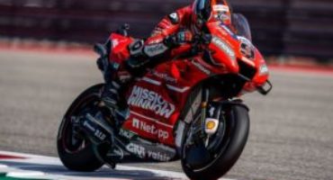 MotoGP, Petrucci è il più veloce nel venerdì di Jerez