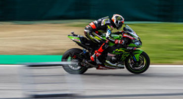 WSBK, Rea incontenibile domina Gara 1 a Imola