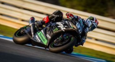 WSBK, Rea vince Gara 1 a Donington e passa al comando del Mondiale