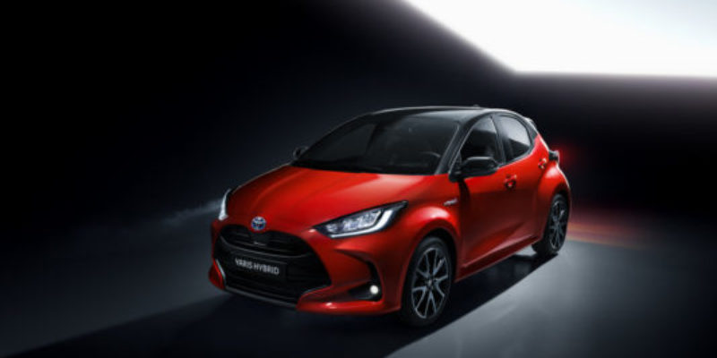 Nuova-Yaris2.jpg