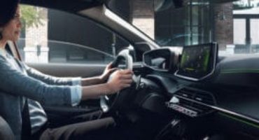 PEUGEOT i-Cockpit®, aggiunge il 3D nelle nuove Peugeot 208 e SUV 2008