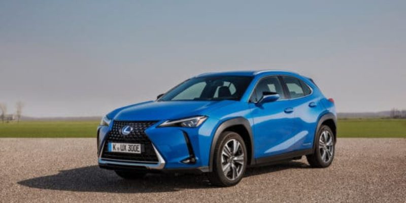 lexusux300e072.jpg