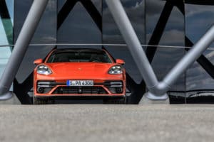 Porsche Panamera, il nuovo modello coniuga comfort e sportività
