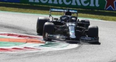 Formula 1 – GP Monza, pole di Hamilton. Disastro Ferrari