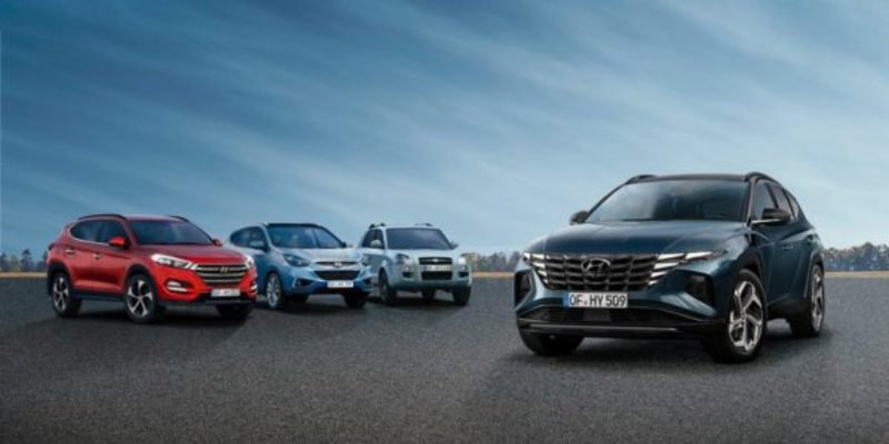 Hyundai-Tucson_all-generations.jpg